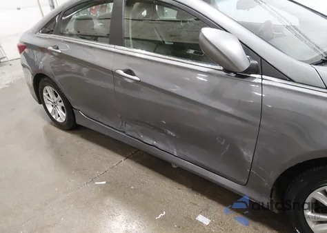 2014 Hyundai Sonata Gls z USA, uszkodzony, nr VIN 5NPEB4AC6EH921441